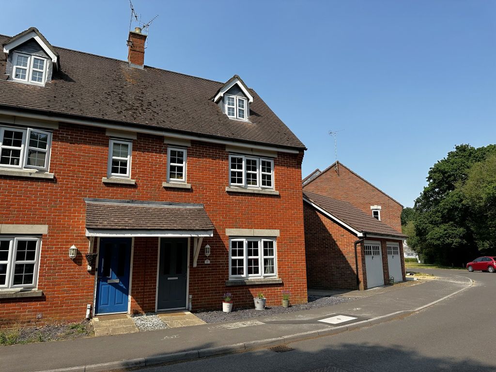 3 bed semidetached house for sale in St. Contest Way, Marchwood