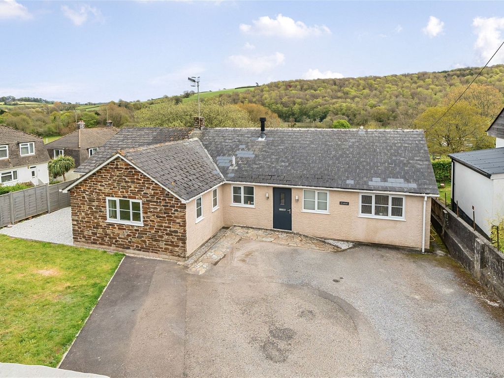 4 bed bungalow for sale in School Road, Ermington, Ivybridge, Devon