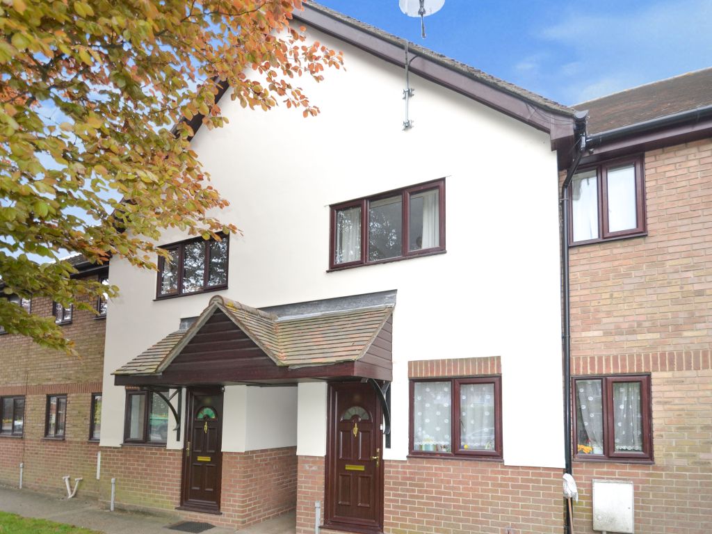 2 bed end terrace house for sale in Tollgate Court, Colchester CO3, £