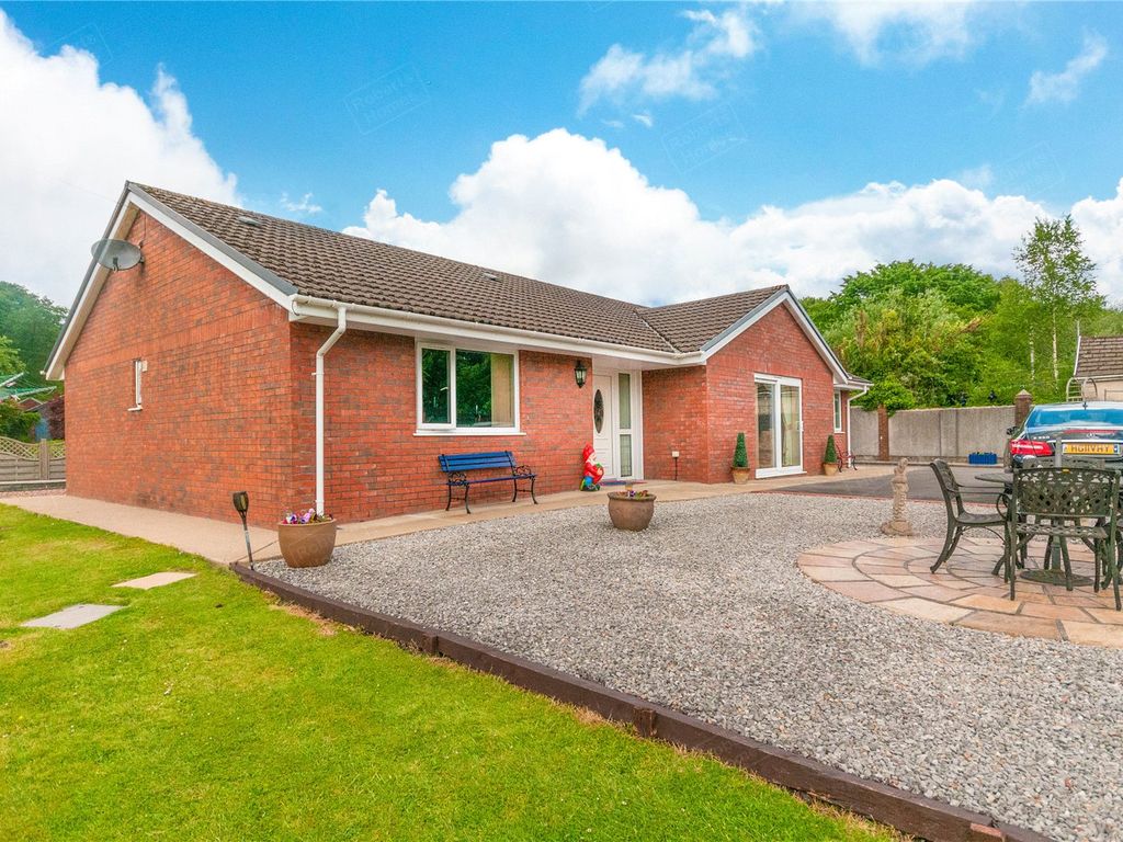 4 bed bungalow for sale in Plasycoed, Cwmgiedd, Ystradgynlais, Swansea