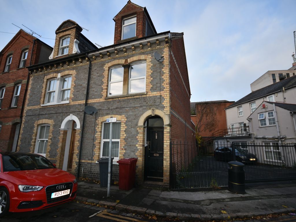 3 bed end terrace house for sale in Sackville Street, Reading RG1, £