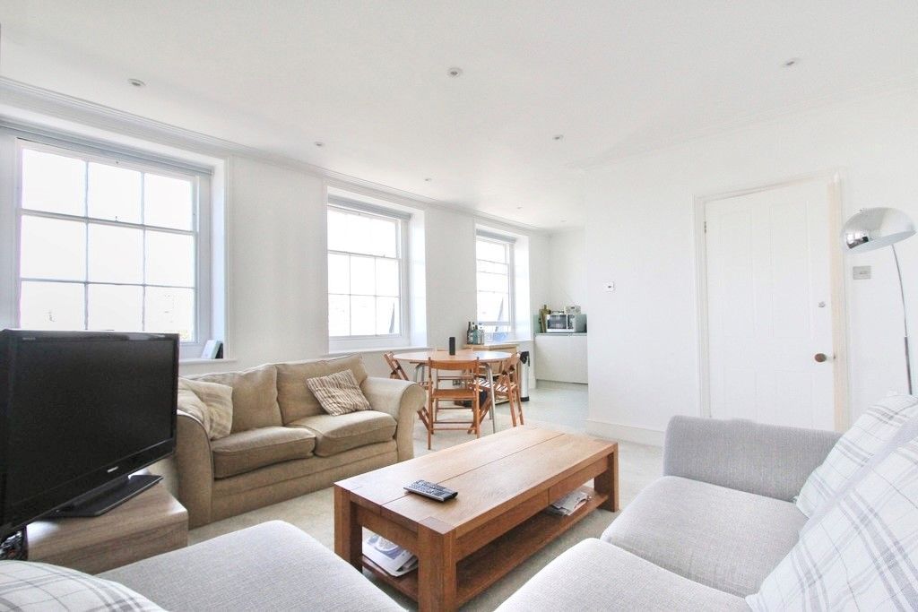 2 bed flat to rent in Sussex Square, Brighton BN2 Zoopla