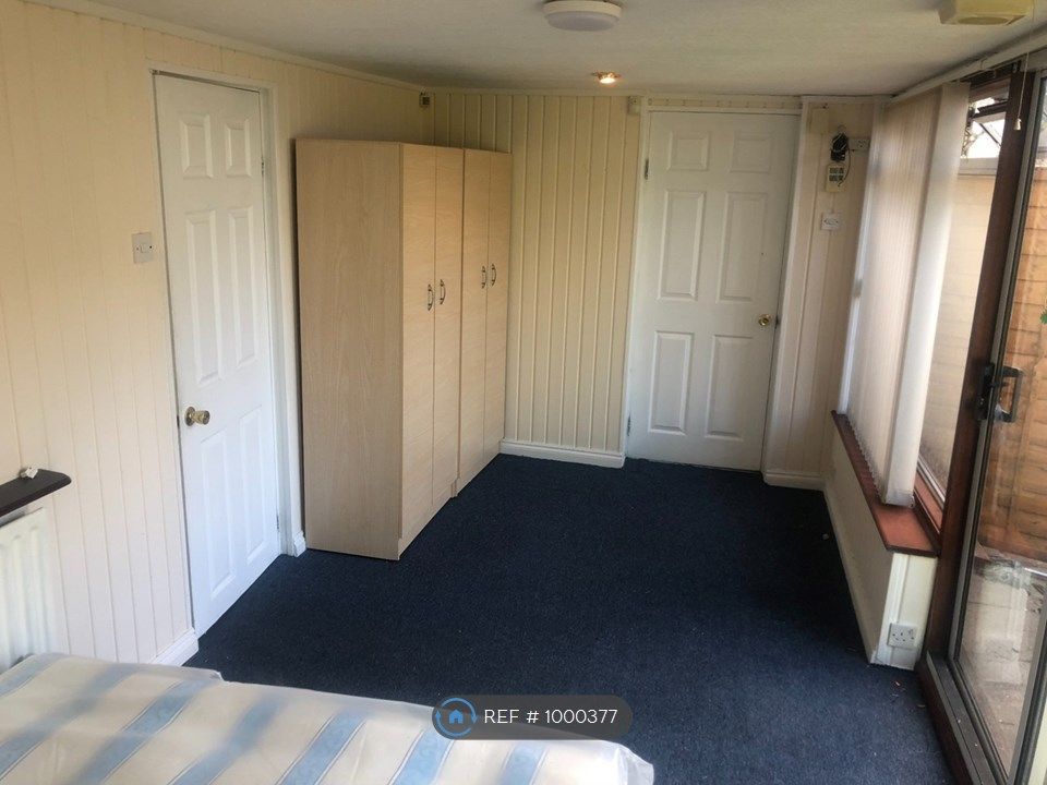 Studio to rent in Holyrood Avenue, Harrow HA2 Zoopla