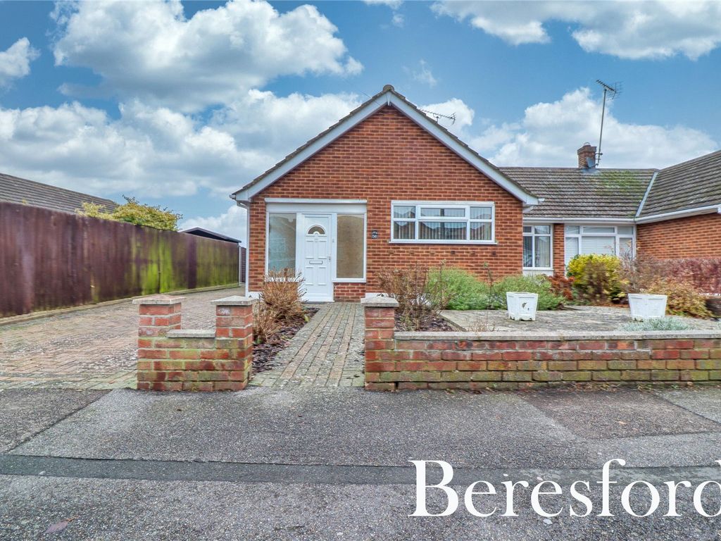 2 bed bungalow for sale in Newlands Road, Billericay CM12, £419,995 Zoopla