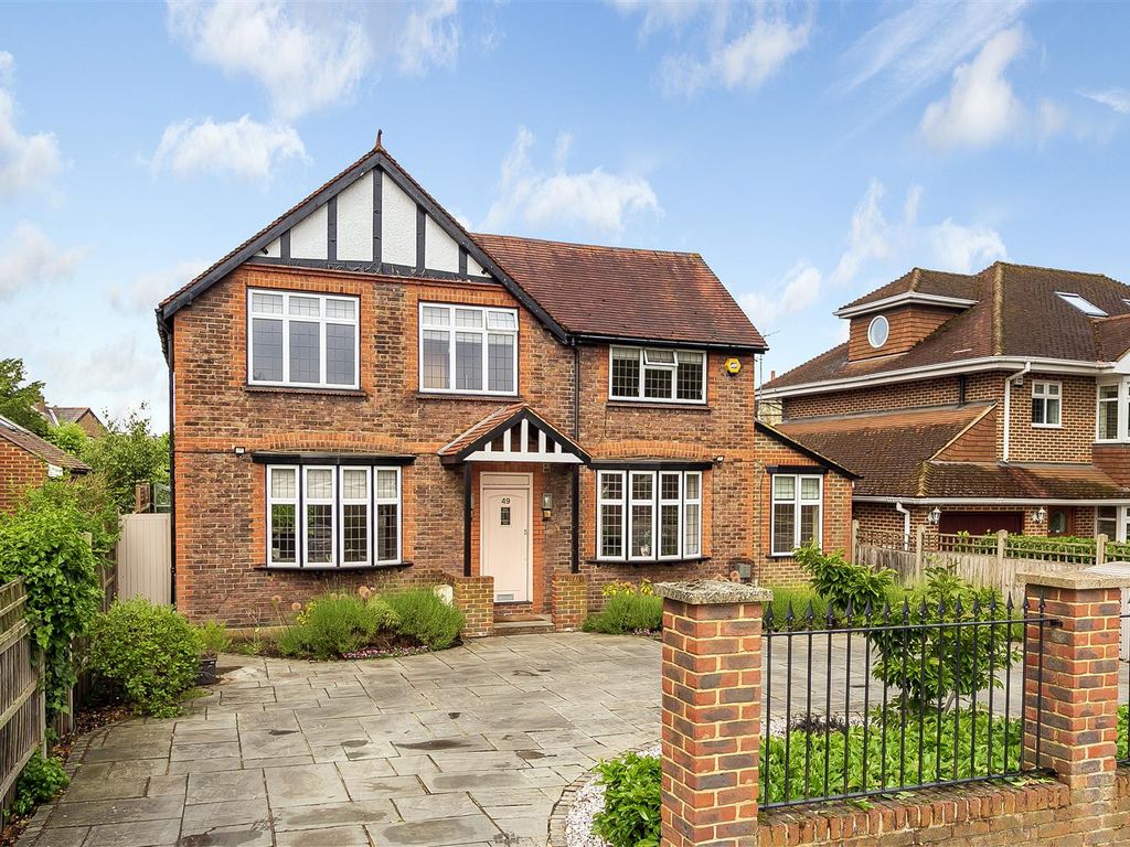 4 bed detached house for sale in Wensleydale Road, Hampton TW12 - Zoopla