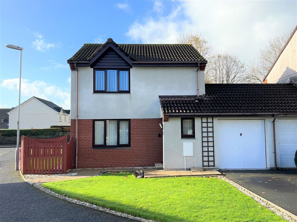 2 bed semidetached house for sale in Springfield Close, St Austell, St