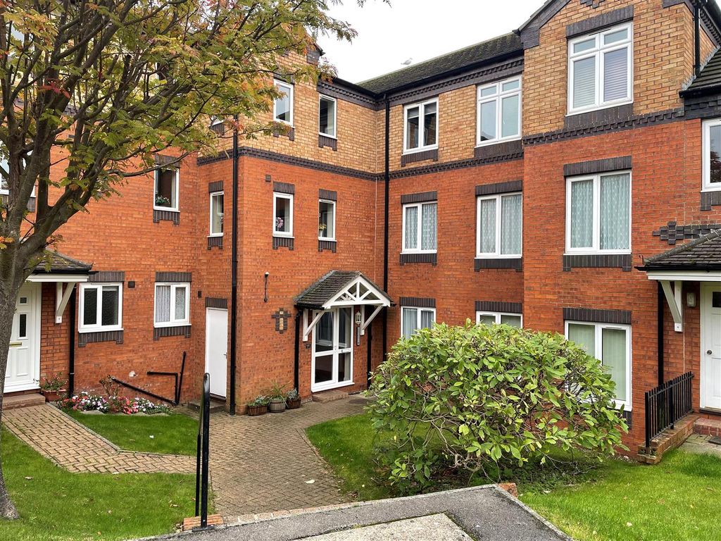 2 bed flat to rent in Ackworth Street, Scarborough YO12, £650 pcm Zoopla