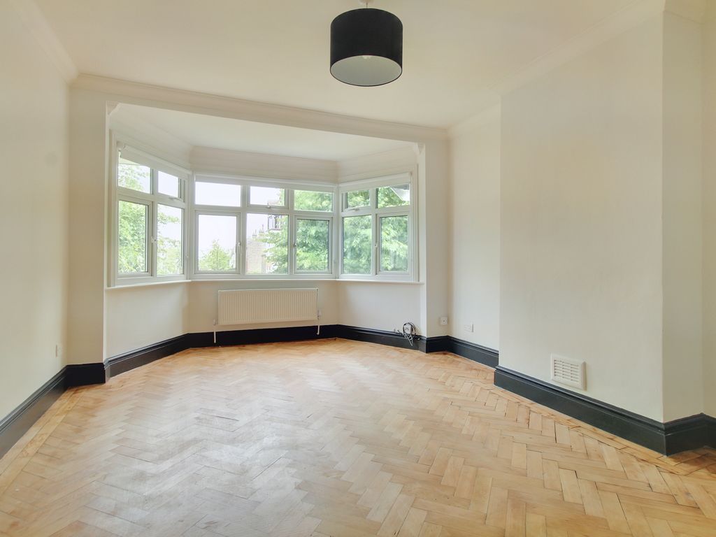 4 bed flat to rent in Fernhill Court, Pp282, Walthamstow E17 Zoopla
