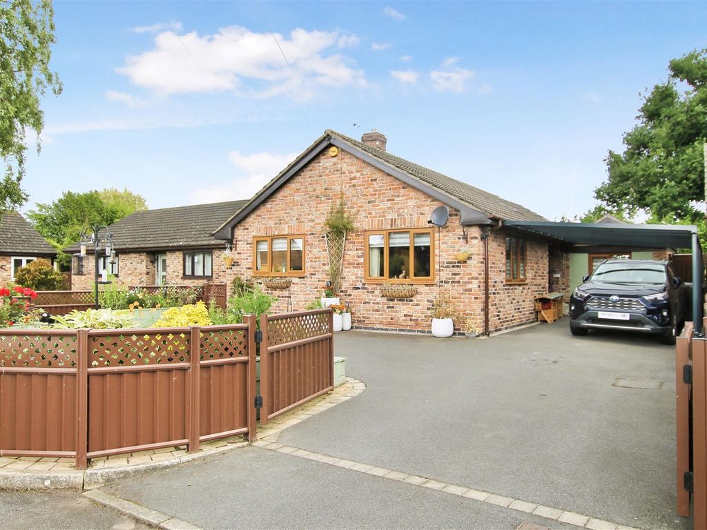 3 bed detached bungalow for sale in Mill Heyes, East Bridgford
