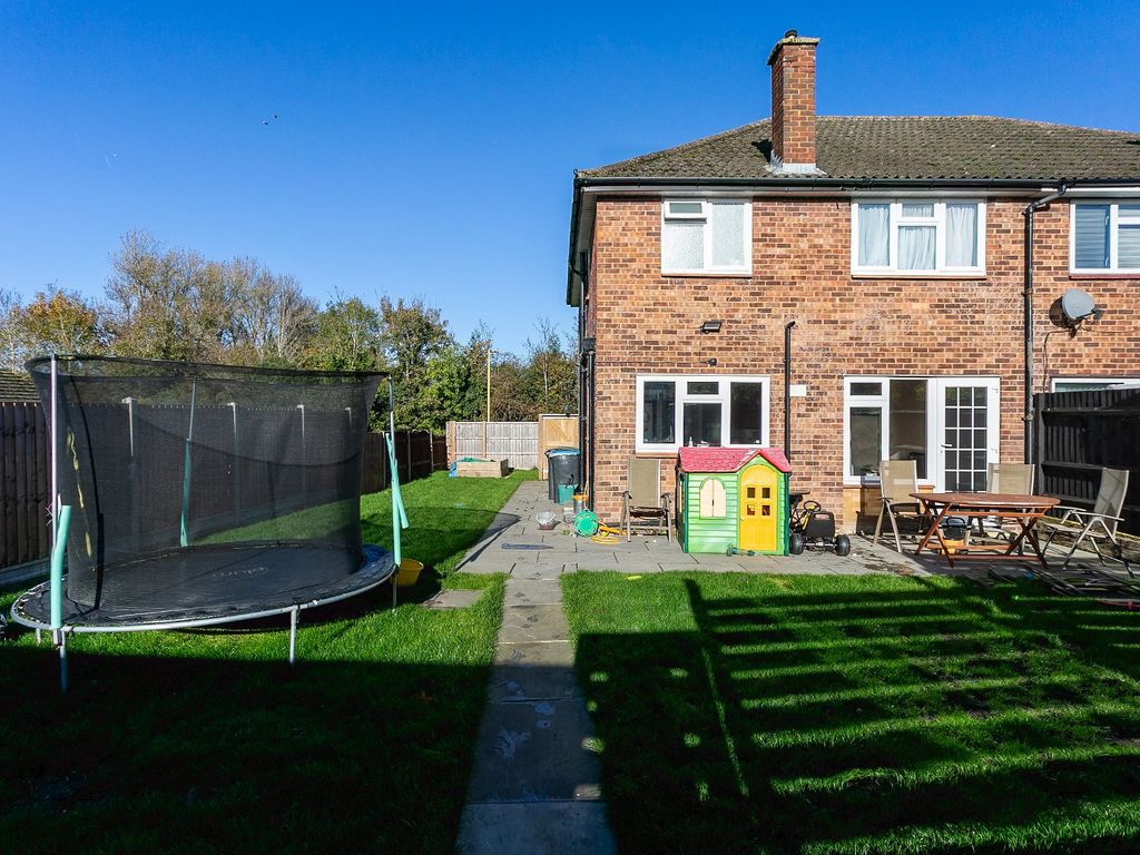 3 bed semidetached house for sale in Warners End Road, Hemel Hempstead