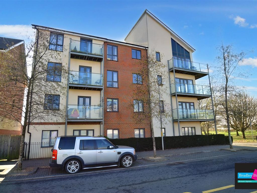 2 bed flat for sale in 84 Sir Bernard Paget Avenue, Repton Park