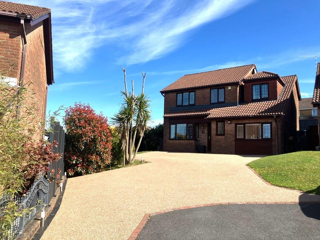 4 bed detached house for sale in Clos Sant Teilo, Llangyfelach, Swansea SA5, £379,995 Zoopla