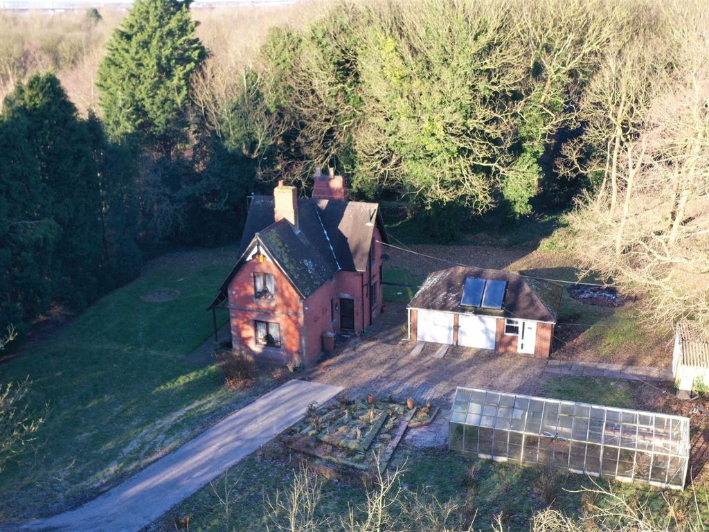 2 bed detached house for sale in Haddocks Wood, Warrington Road