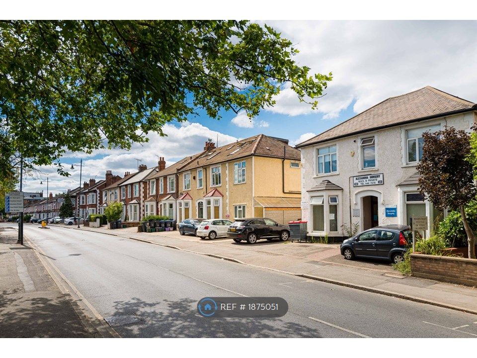 Studio to rent in Alexandra Road, London SW19, £1,200 pcm Zoopla