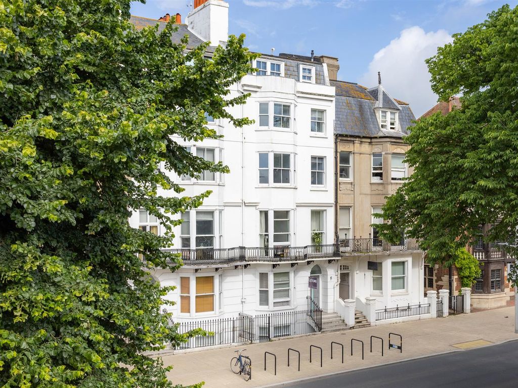 Studio to rent in Marlborough Place, Brighton BN1 Zoopla