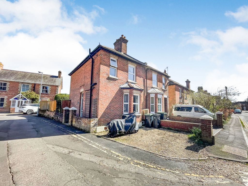 2 bed semidetached house to rent in St. Catherines, Wimborne BH21 Zoopla