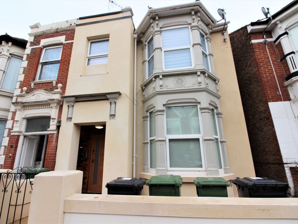1 bed flat to rent in Festing Grove, Southsea PO4, £900 pcm Zoopla