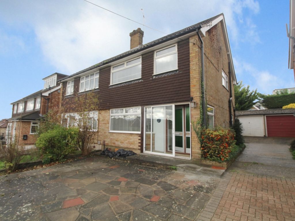 3 bed semidetached house to rent in Bower Road, Hextable, Swanley BR8