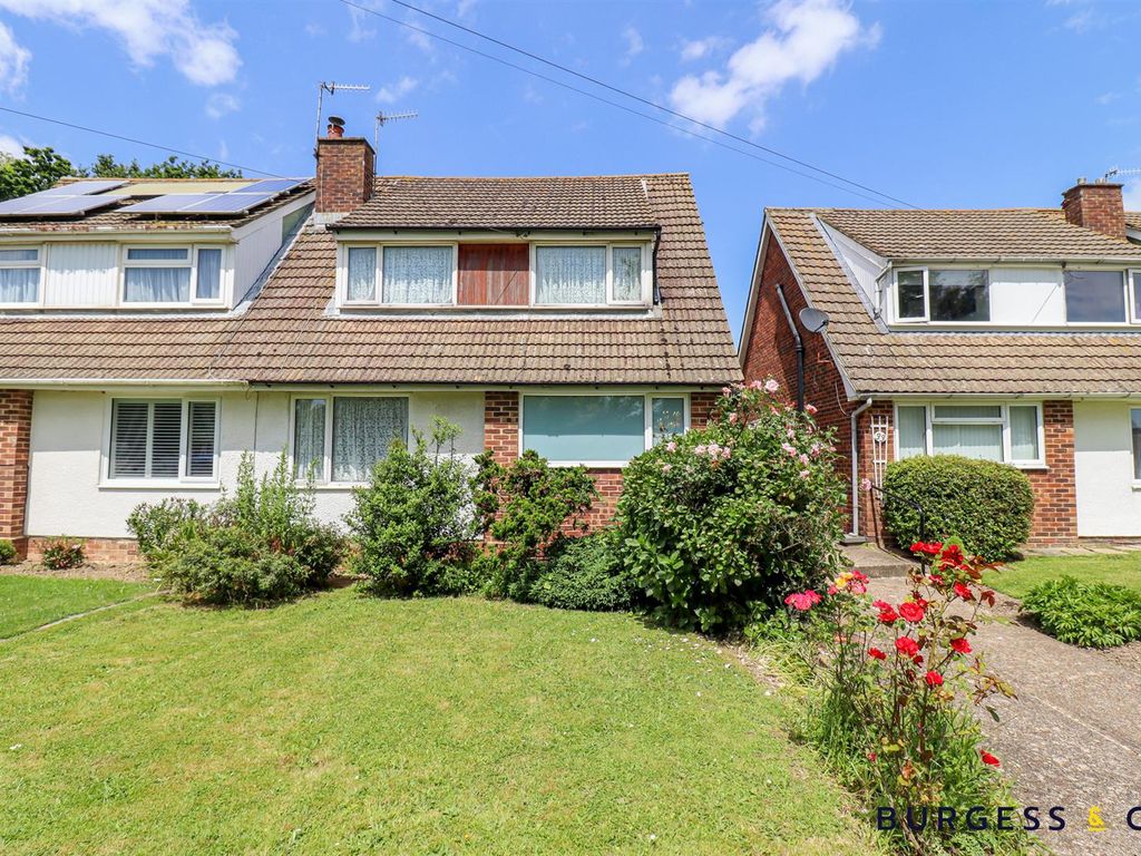 3 bed semidetached house for sale in The Glades, BexhillOnSea TN40