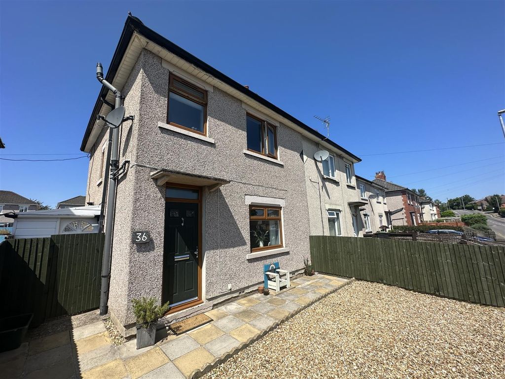 3 bed semidetached house for sale in Bulwark Road, Bulwark, Chepstow