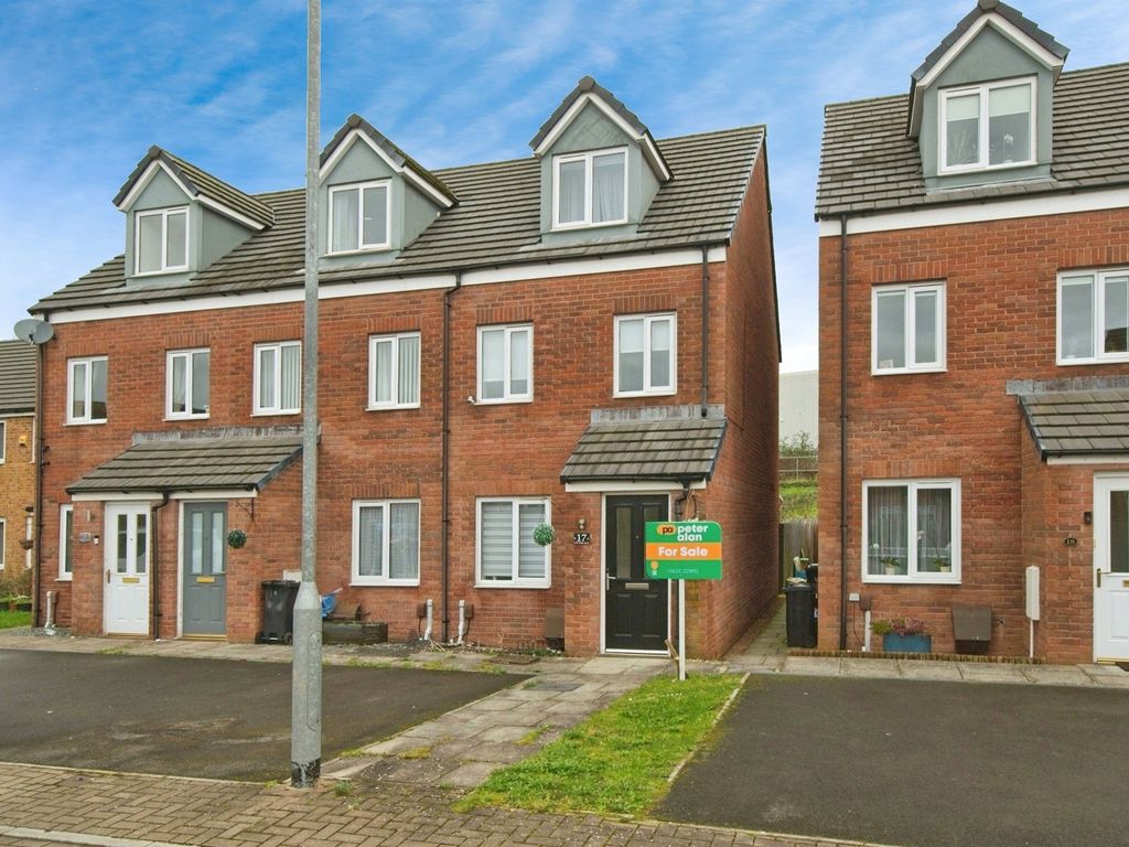 3 bed town house for sale in Cefn Court, Stow Park Circle, Newport NP20