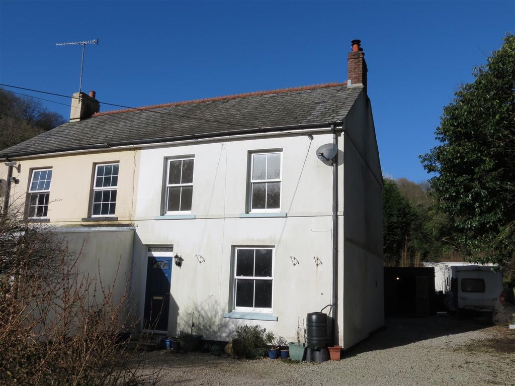 3 bed semidetached house for sale in Bojea Cottages, Trethowel, St