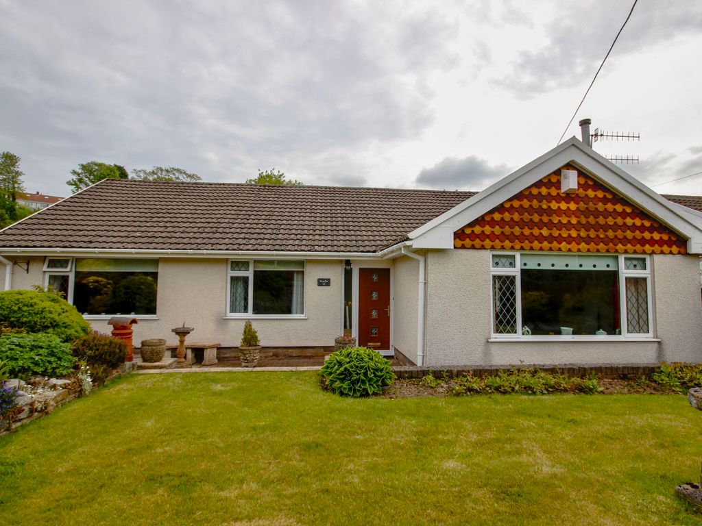 4 bed bungalow for sale in Pentwyn Road, Trinant, Crumlin, Newport NP11