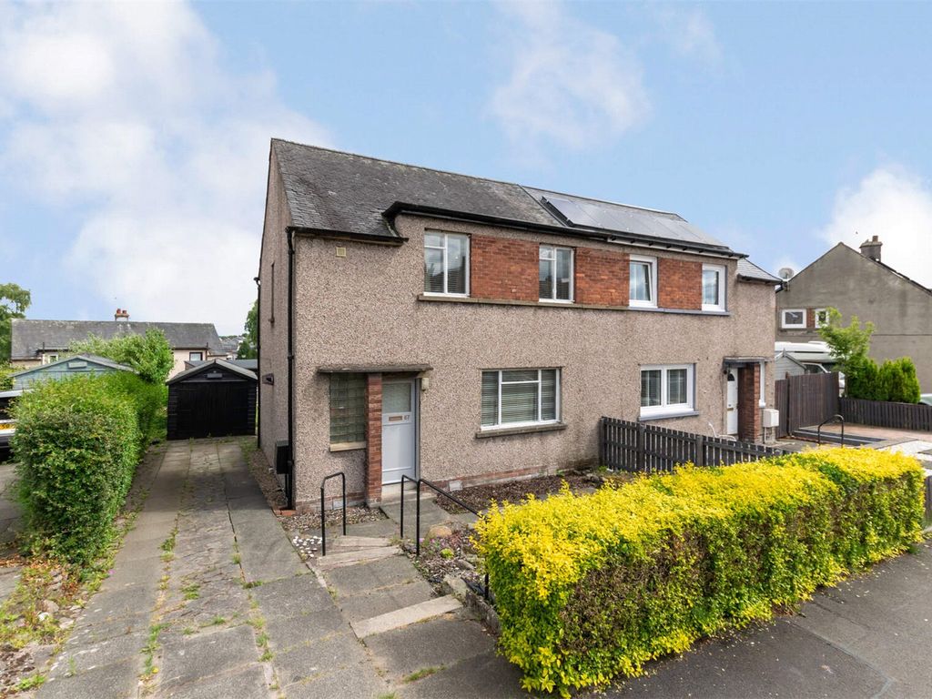 3 bed semidetached house for sale in Coxithill Road, Stirling