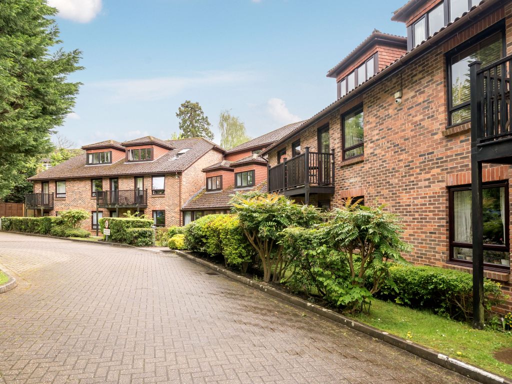 Studio to rent in Ashdown Gate, London Road, East Grinstead RH19 Zoopla