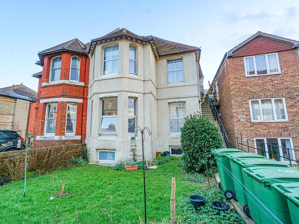 2 bed flat for sale in Mount Pleasant Road, Hastings TN34 Zoopla