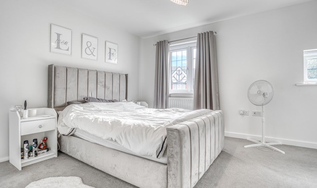 2 bed semidetached house for sale in Ferrers Drive, Bushby, Leicester