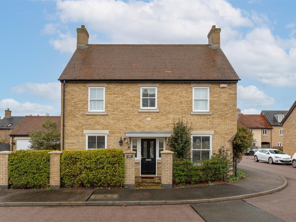 4 bed detached house for sale in Palmerston Way, Fairfield, Hitchin SG5