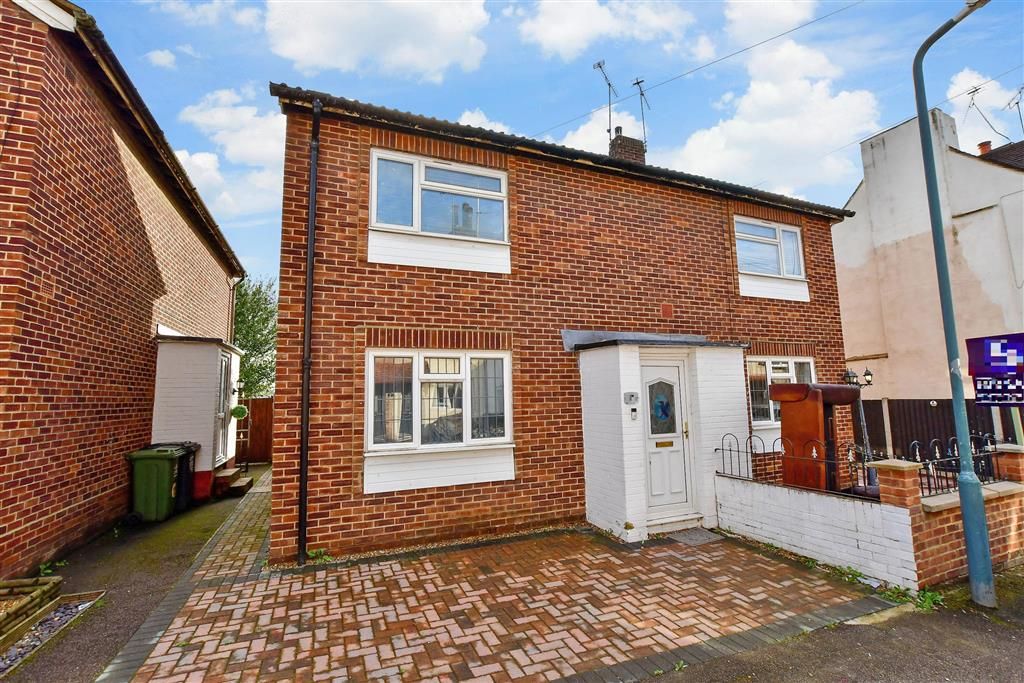 2 bed for sale in Taunton Road, Northfleet, Gravesend, Kent DA11, £165,500 Zoopla