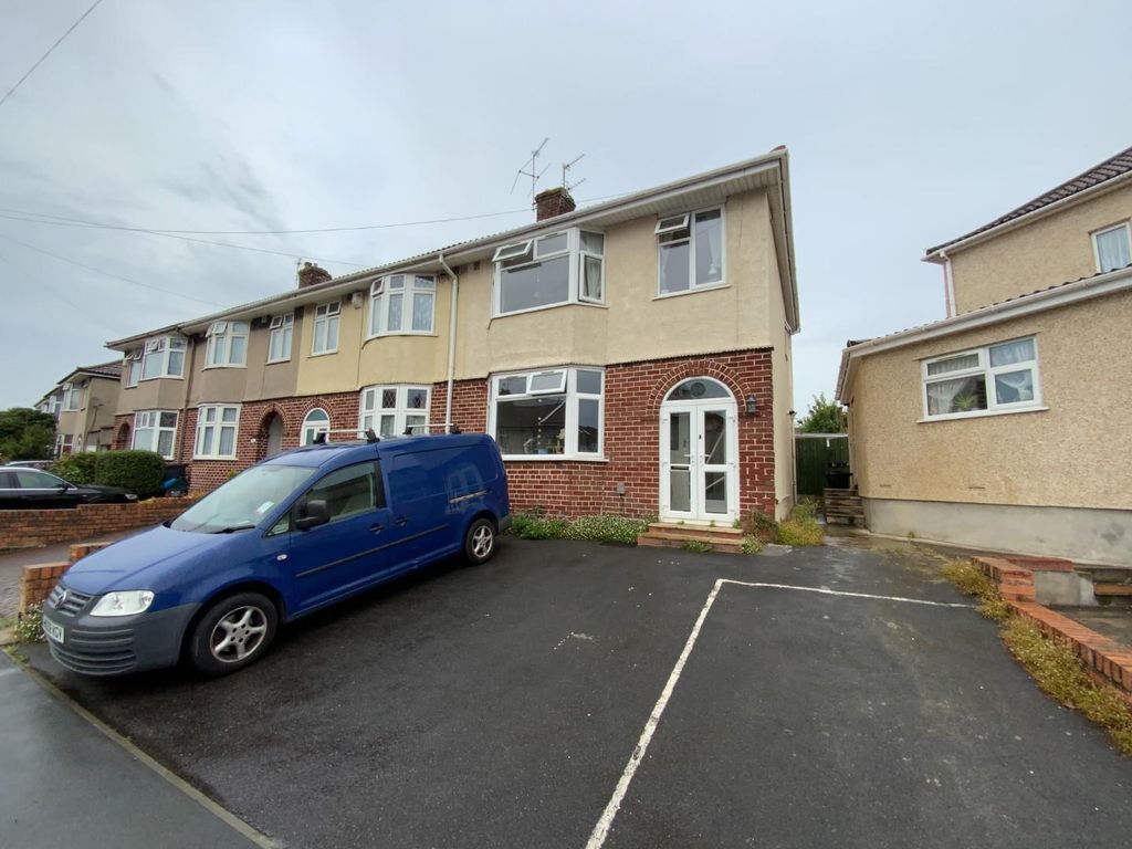 3 bed property to rent in Embassy Road, Whitehall, Bristol BS5, £1,595
