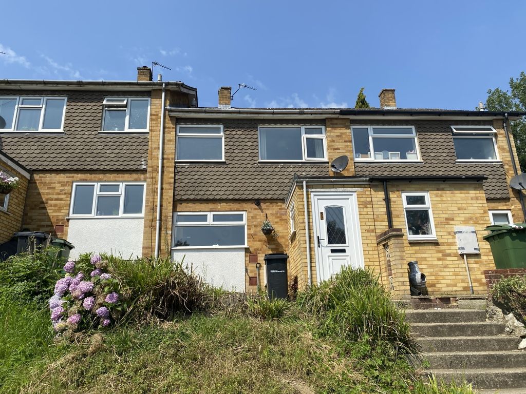 3 bed terraced house to rent in Chapman Avenue, Maidstone ME15 Zoopla