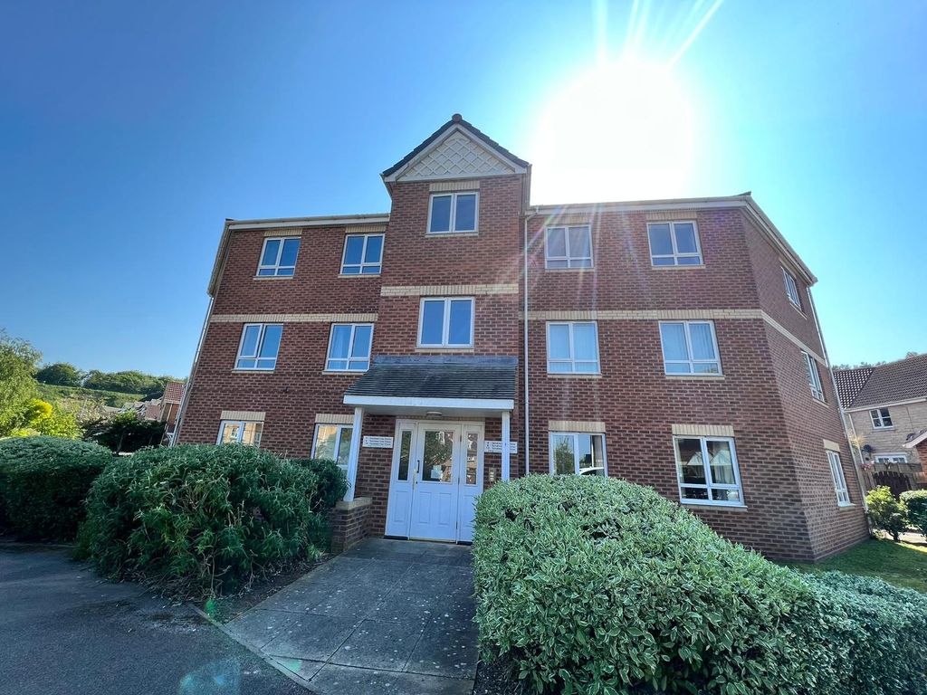 2 bed flat to rent in Sandmartins Close, Mansfield NG18 Zoopla