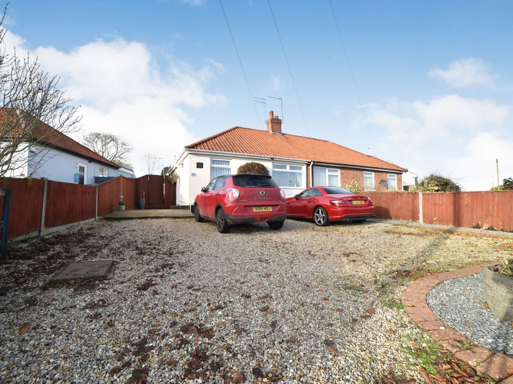 3 bed semidetached bungalow for sale in Oval Road, Norwich NR5 Zoopla