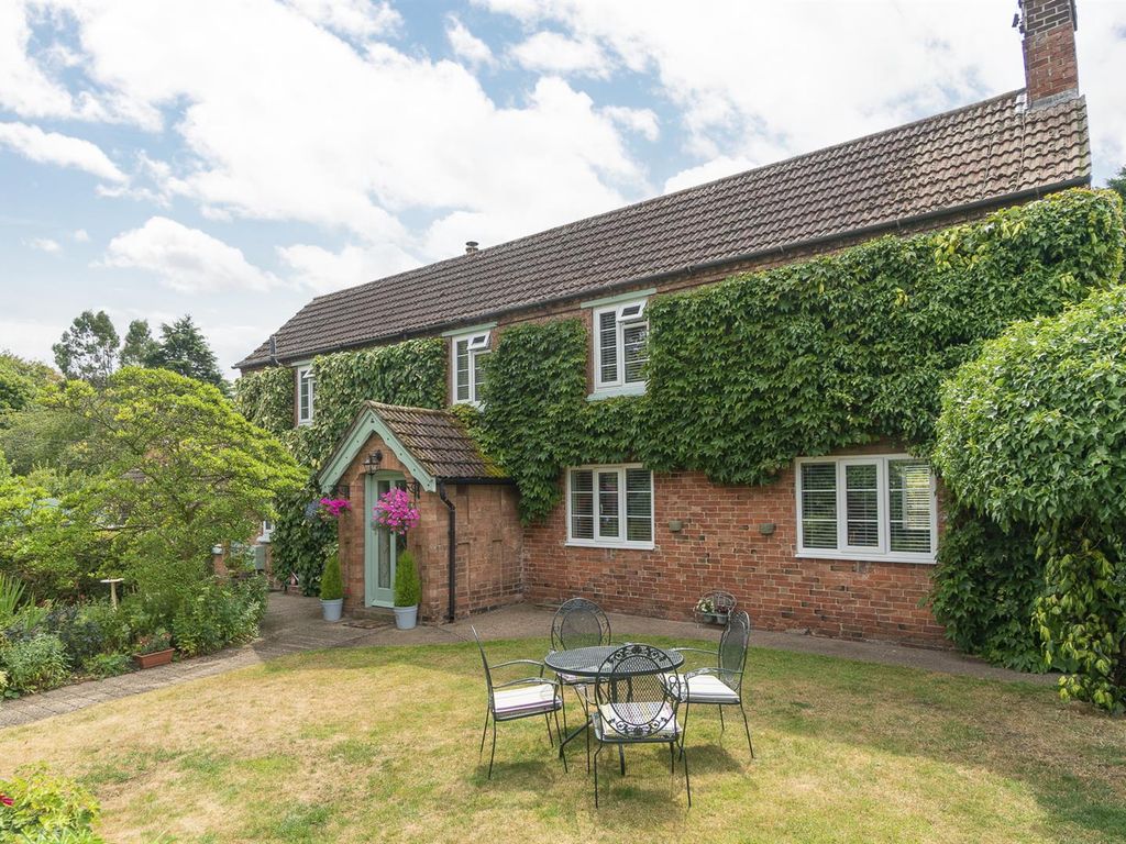 3 bed cottage for sale in Risegate, Cotgrave, Nottingham NG12 Zoopla