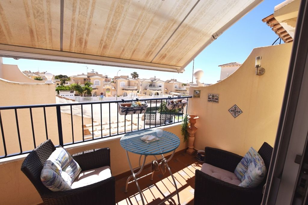 2 bed apartment for sale in Valencia, Spain, £73,879 Zoopla