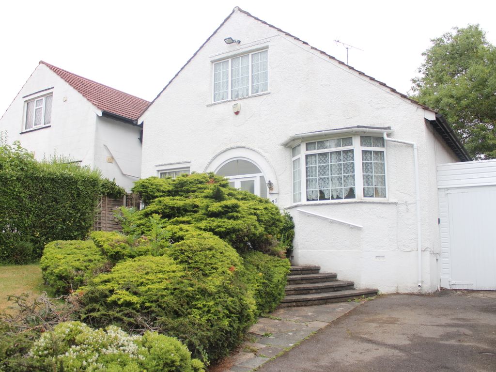 3 bed detached house for sale in Uxbridge Road, Harrow Weald, Harrow