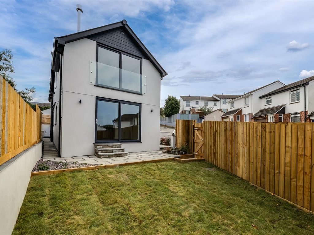 New home, 4 bed detached house for sale in Castle View, St. Stephens