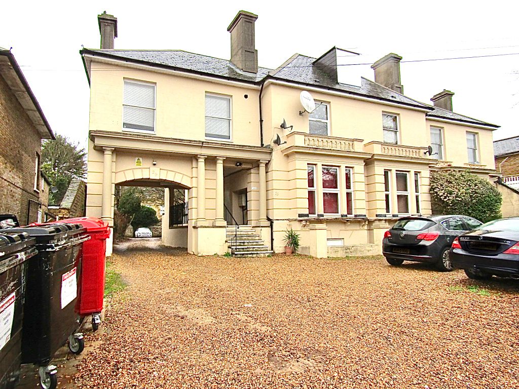 1 bed flat to rent in Sussex Place, Slough SL1 Zoopla