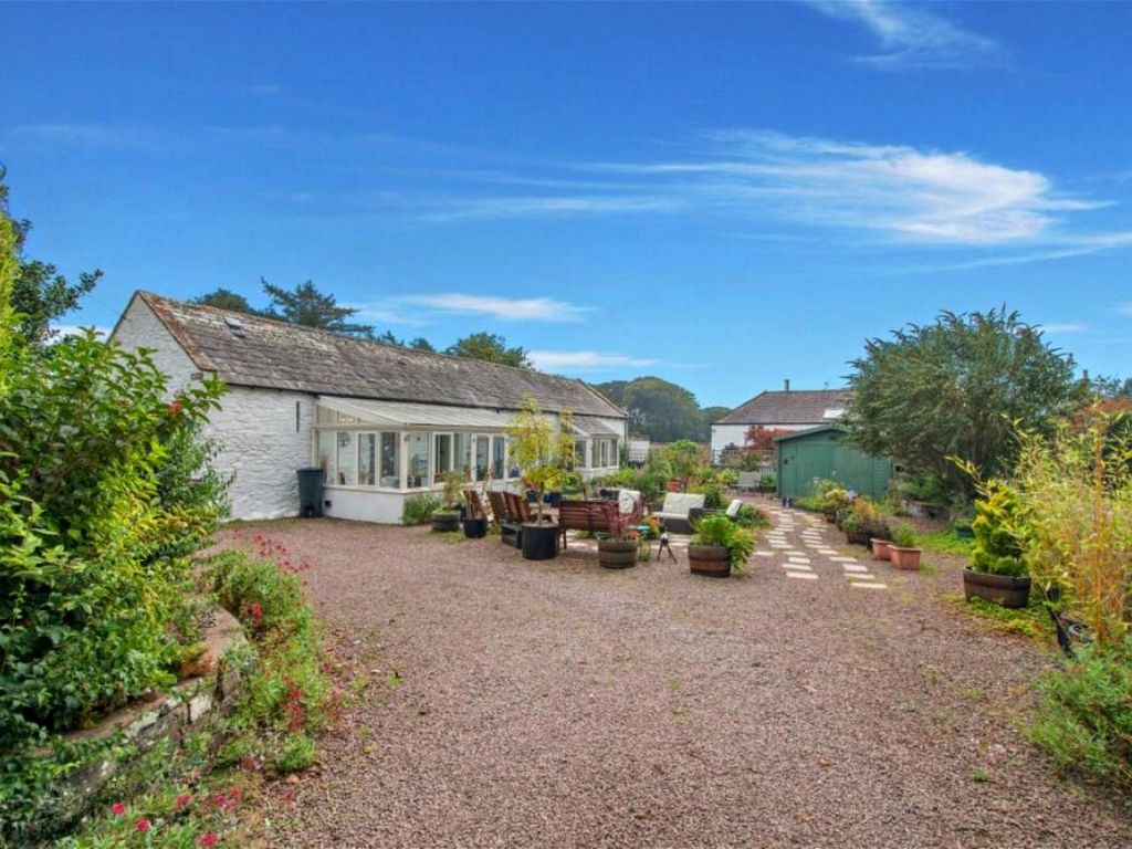 2 bed bungalow for sale in Kirkcudbright DG6, £300,000 Zoopla