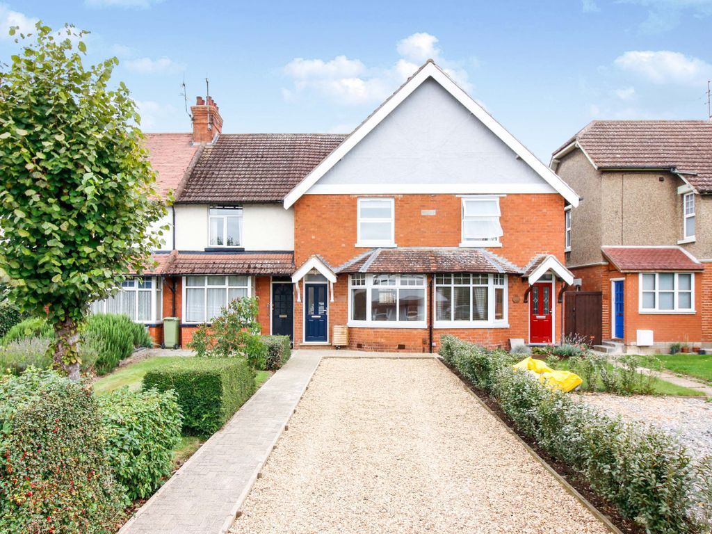 3 bed town house to rent in Bradwell Road, Milton Keynes MK13 Zoopla