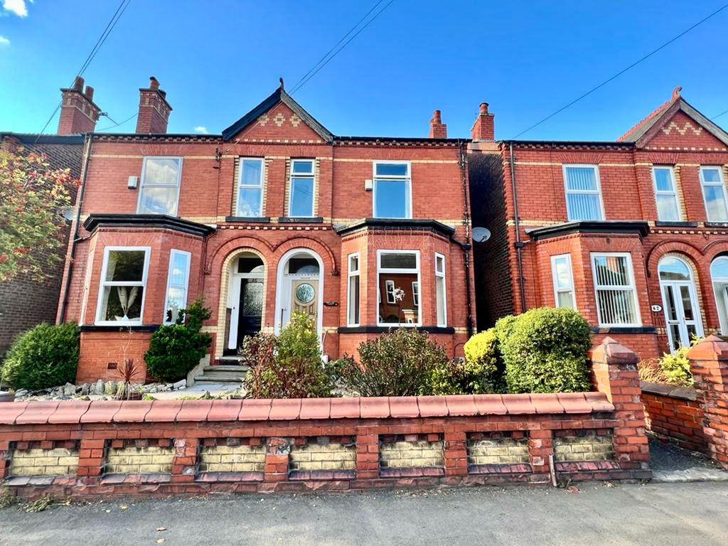 3 bed semidetached house for sale in Hazelhurst Road, Worsley M28, £
