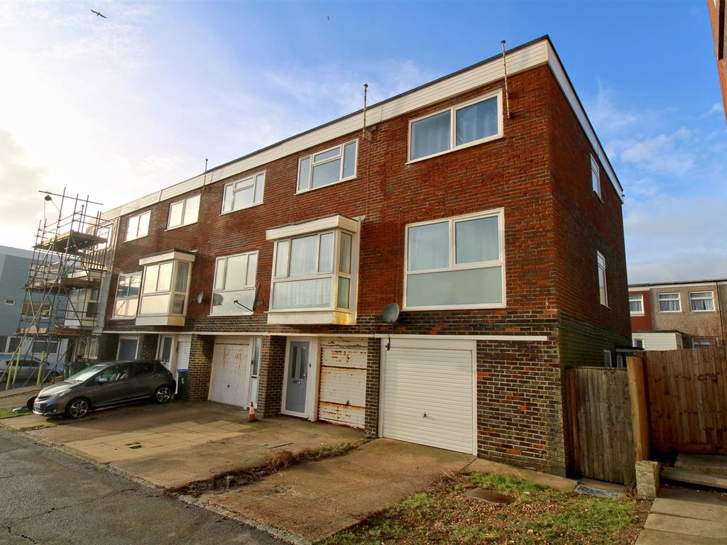 3 bed town house for sale in Dane Close, Seaford BN25 Zoopla