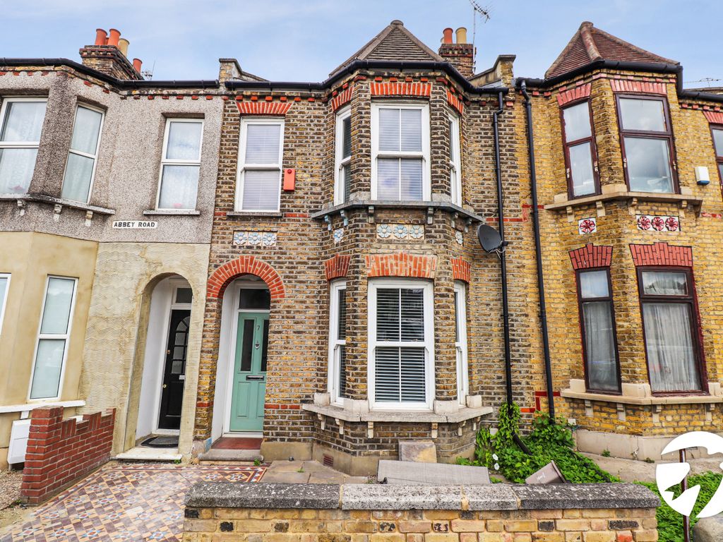 3 bed terraced house for sale in Abbey Road, Belvedere DA17, £425,000