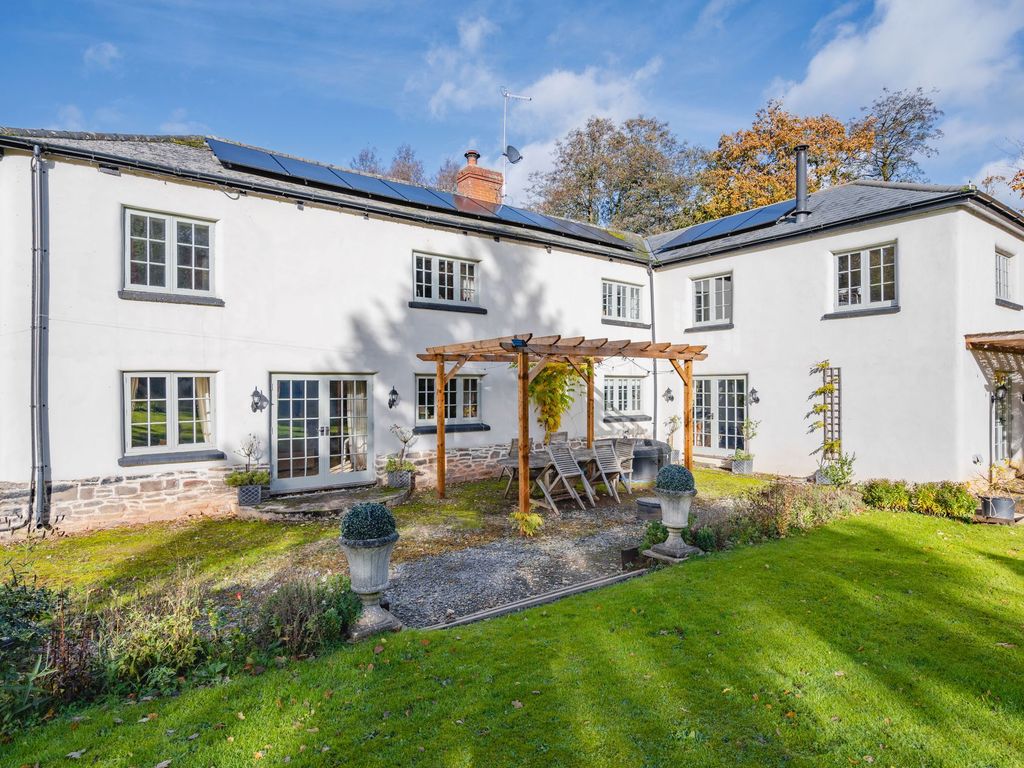 4 bed detached house for sale in Zeal Monachorum, Crediton EX17, £