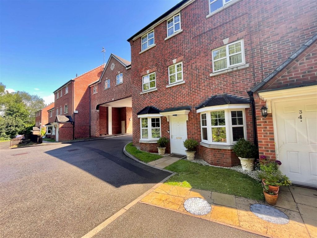 2 bed flat for sale in Dudley Road, Halesowen B63 Zoopla