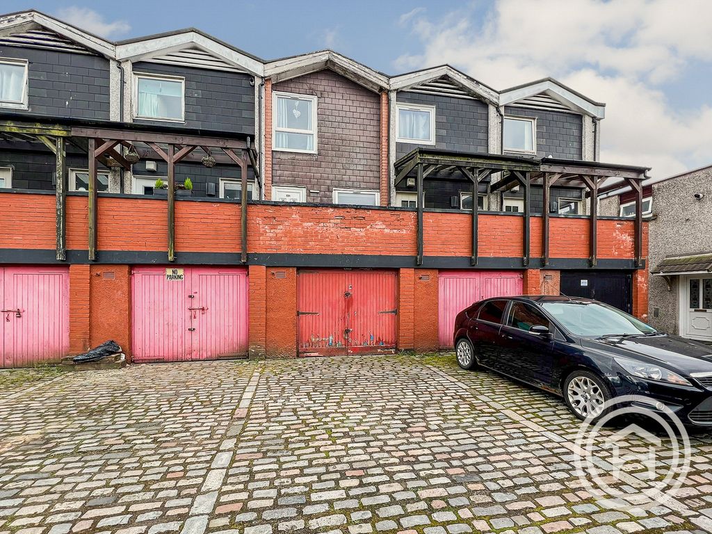 2 bed terraced house for sale in Craigieburn Road, Cumbernauld, Glasgow